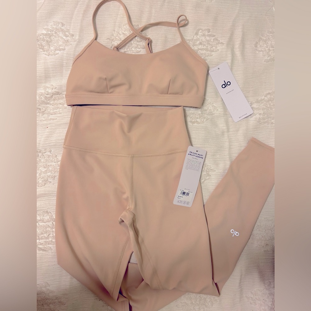 Alo yoga Airlift Intrigue Bra and 7/8 High-Waist Airlift Legging set